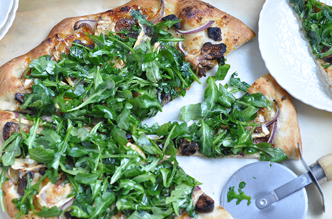 Pizza with Fig, Brie and Arugula